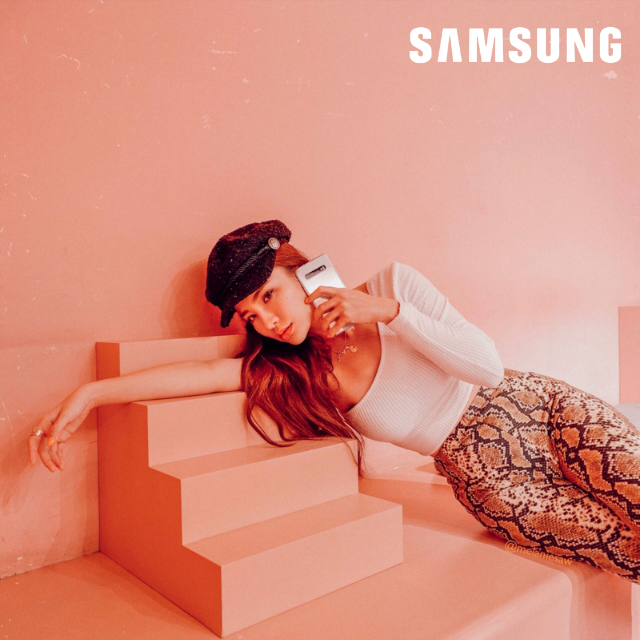 Influencer marketing campaign for Samsung