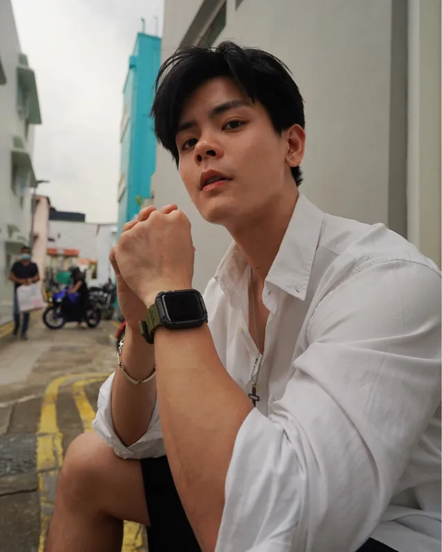Creator lifestyle content featuring men's watch and accessories